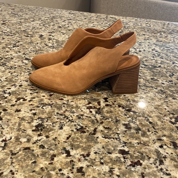 NWOT Lucky Brand Ratonda Leather Block Heels - Picture 5 of 10